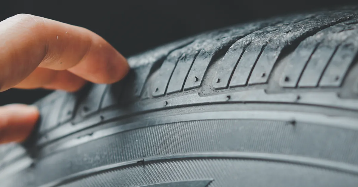 https://emrmotorvivastorage.blob.core.windows.net/sitemedia/media/car-tyre-check-1200x628.webp